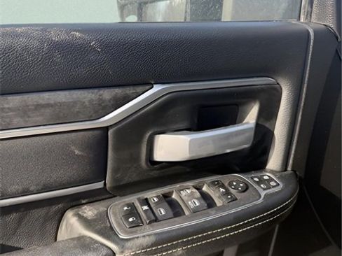 Used 2024 RAM 2500 Big Horn w/ Bed Utility Group image 12