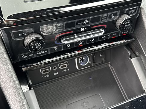 New 2025 Jeep Grand Cherokee Altitude image 19