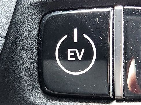 Certified 2024 Kia EV9 GT-Line AWD/4WD image 35
