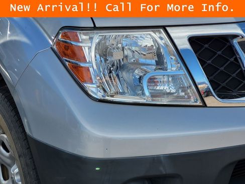 Used 2019 Nissan Frontier S image 7