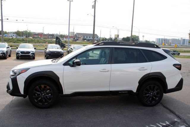 Used 2025 Subaru Outback Onyx Edition AWD/4WD image 8