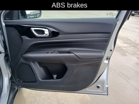 New 2026 Jeep Compass Limited image 16