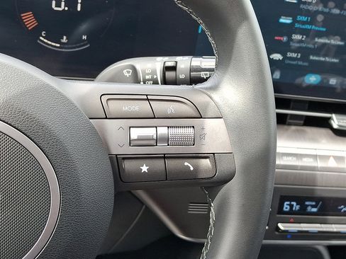 Used 2024 Hyundai Kona SEL image 22