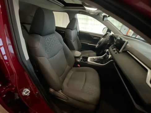 Certified 2024 Toyota RAV4 XLE image 25