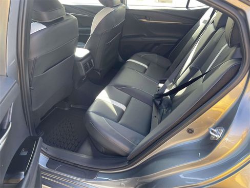 New 2026 Toyota Camry SE image 9