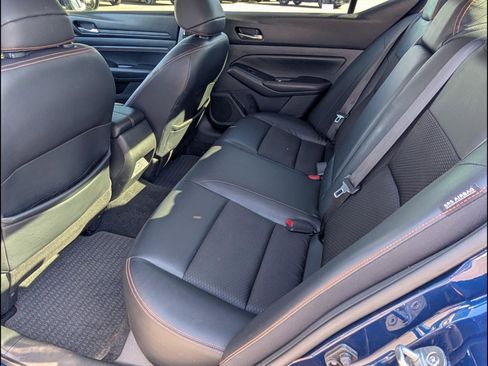 Used 2019 Nissan Altima 2.5 SR w/ SR Premium Package image 14