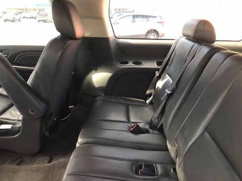 Used 2012 GMC Yukon XL Denali image 10