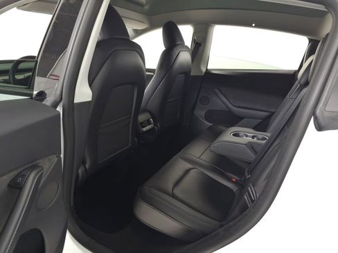 Used 2023 Tesla Model Y Long Range AWD/4WD image 35