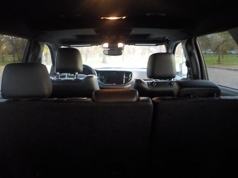 Used 2024 Dodge Durango GT image 11