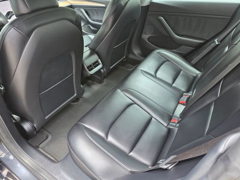 Used 2021 Tesla Model 3 Performance AWD/4WD image 32