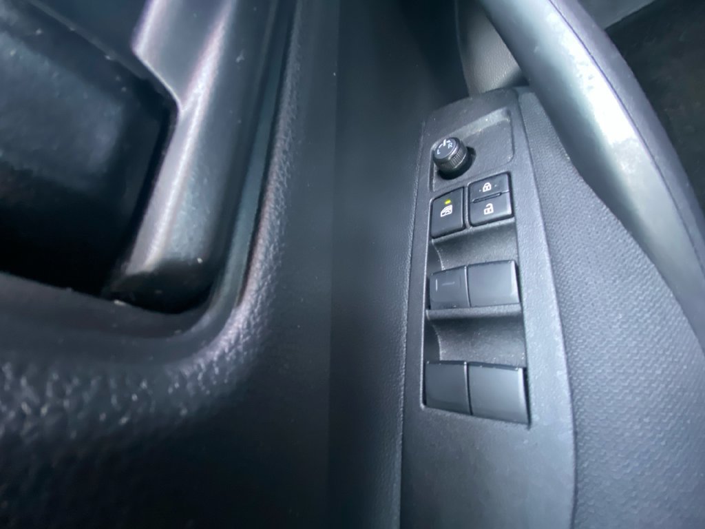 Used 2025 Toyota Corolla LE w/ LE Premium Package FWD image 17