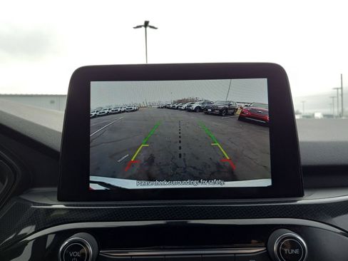 Used 2023 Ford Escape ST-Line w/ Cold Weather Package FWD image 22