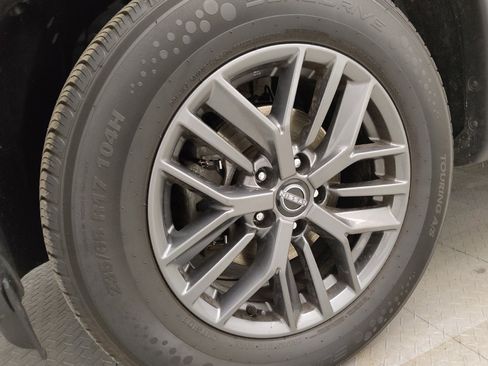 Used 2023 Nissan Rogue S FWD image 31