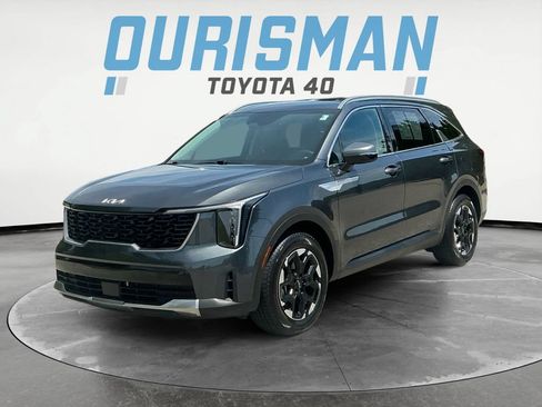 Used 2024 Kia Sorento S FWD image 3