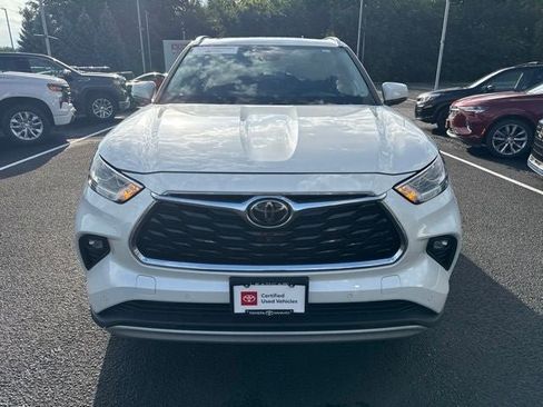Certified 2021 Toyota Highlander Platinum AWD/4WD image 4