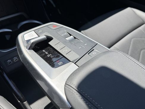 Used 2025 BMW X1 xDrive28i w/ Convenience Package image 25