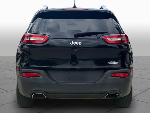 Used 2015 Jeep Cherokee Latitude w/ Comfort/Convenience Group FWD image 5