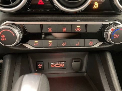 Used 2024 Nissan Sentra SV image 8