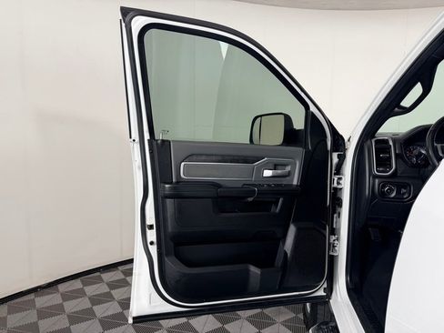 Used 2022 RAM 2500 Big Horn AWD/4WD image 26