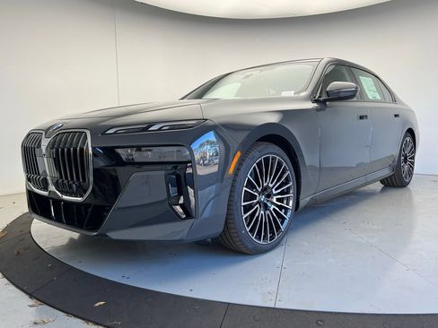 New 2026 BMW 740i xDrive AWD/4WD image 28