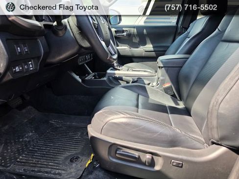 Used 2023 Toyota Tacoma Limited w/ Black Out Package (TMS) AWD/4WD image 10
