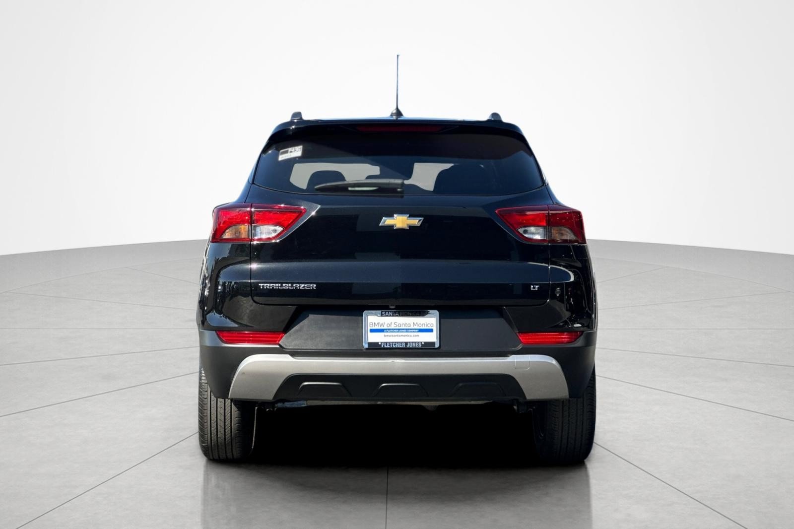 Used 2022 Chevrolet TrailBlazer LT FWD image 4