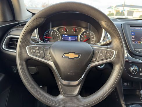 Used 2022 Chevrolet Equinox LT image 41