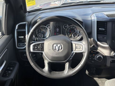 Used 2022 RAM 1500 Big Horn AWD/4WD image 7