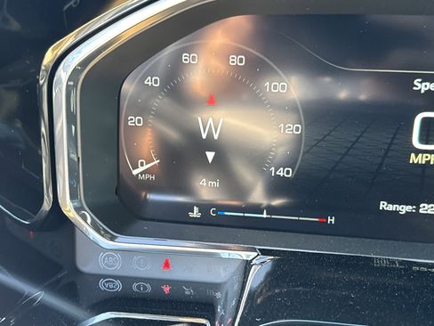 New 2026 GMC Sierra 1500 SLT image 21