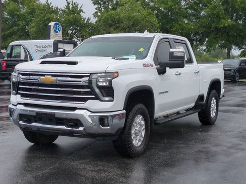 Used 2024 Chevrolet Silverado 2500 LTZ w/ LTZ Convenience Package AWD/4WD image 5