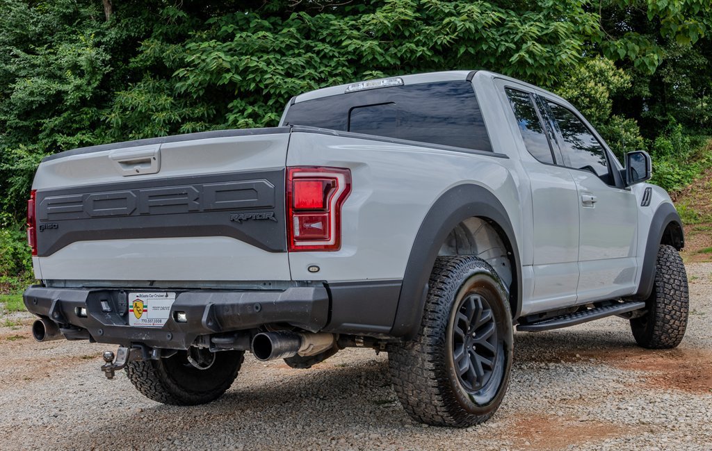 Used 2017 Ford F150 Raptor w/ Equipment Group 802A Luxury AWD/4WD image 5