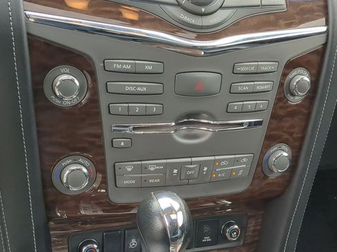 Used 2017 Nissan Armada Platinum w/ Captain Seat Package RWD image 18