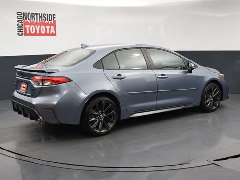 Used 2024 Toyota Corolla SE w/ SE Premium Package FWD image 4