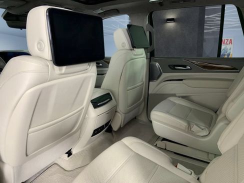 Used 2024 Cadillac Escalade Sport Platinum w/ LPO, ONYX Package AWD/4WD image 24