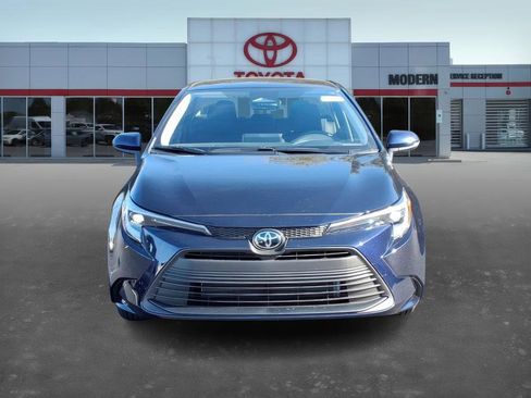 New 2026 Toyota Corolla LE image 2