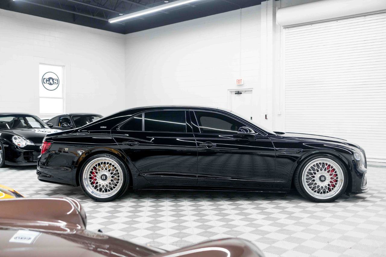 Used 2025 Bentley Flying Spur Plug-In Hybrid AWD/4WD image 6
