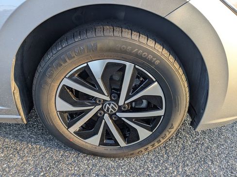 Used 2024 Volkswagen Jetta S image 11