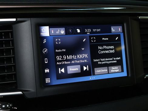 Used 2023 Chrysler Voyager LX FWD image 27