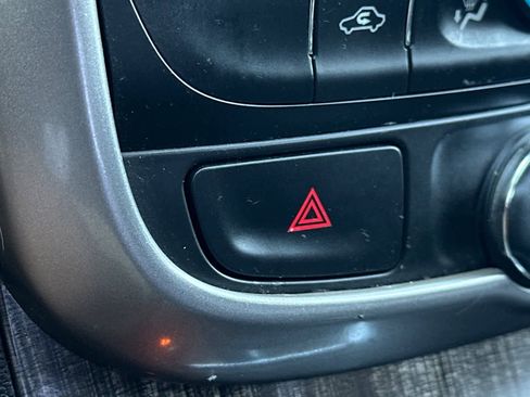 Used 2015 Chevrolet Malibu LT image 15