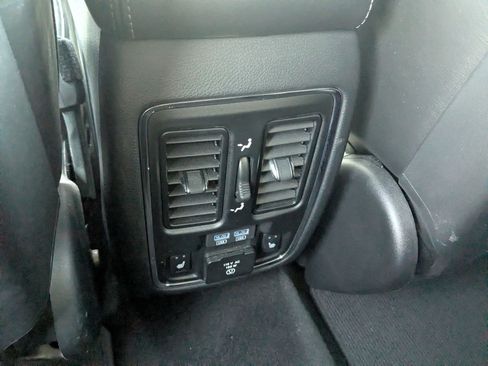 Used 2018 Jeep Grand Cherokee SRT AWD/4WD image 29
