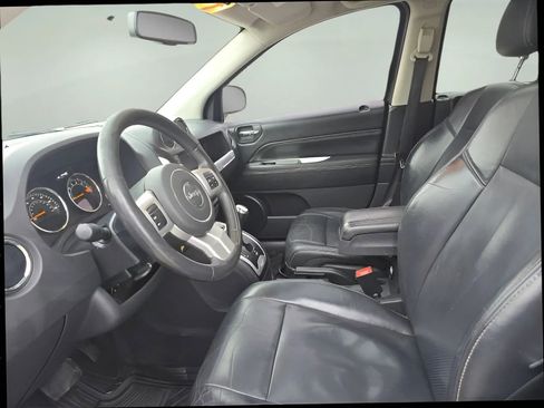 Used 2017 Jeep Compass High Altitude image 11