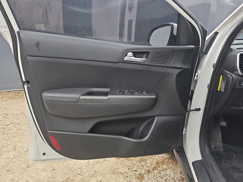 Used 2020 Kia Sportage LX FWD image 21