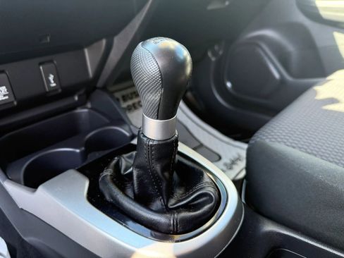Used 2020 Honda Fit LX image 22