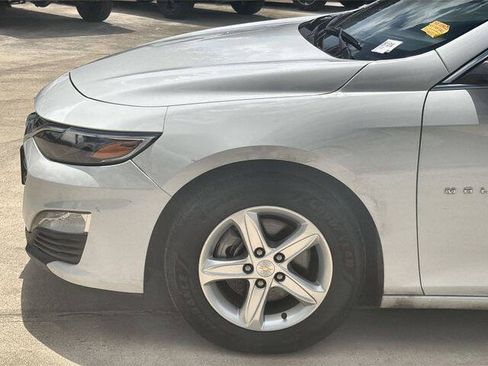 Used 2023 Chevrolet Malibu LT FWD image 32