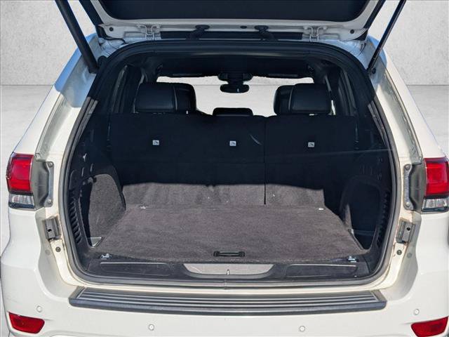 Used 2019 Jeep Grand Cherokee Altitude RWD image 6