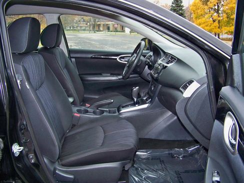 Used 2018 Nissan Sentra SV image 33