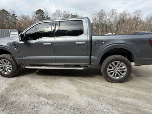 Used 2024 Ford F150 Lariat image 11