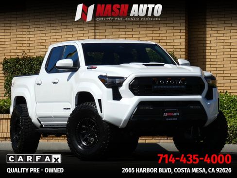 Used 2026 Toyota Tacoma TRD Sport image 1
