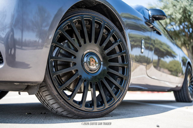 Used 2016 Rolls-Royce Wraith RWD image 97