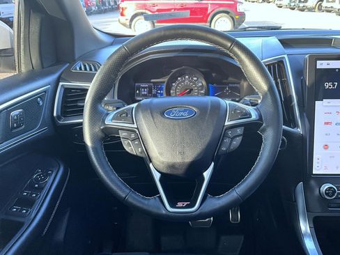 Used 2022 Ford Edge ST w/ Equipment Group 401A image 13